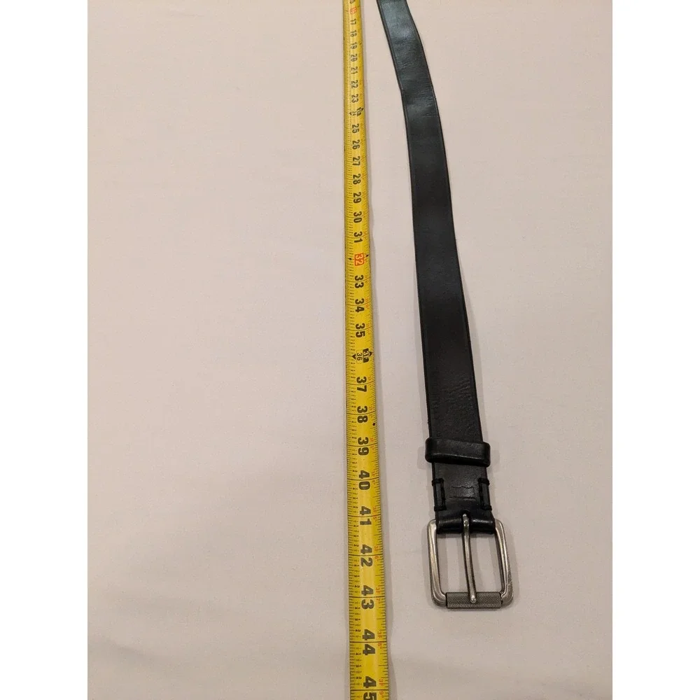 Levi's Belt Men M 34-36 Black Genuine Leather Silver Buckle Classic Workwear